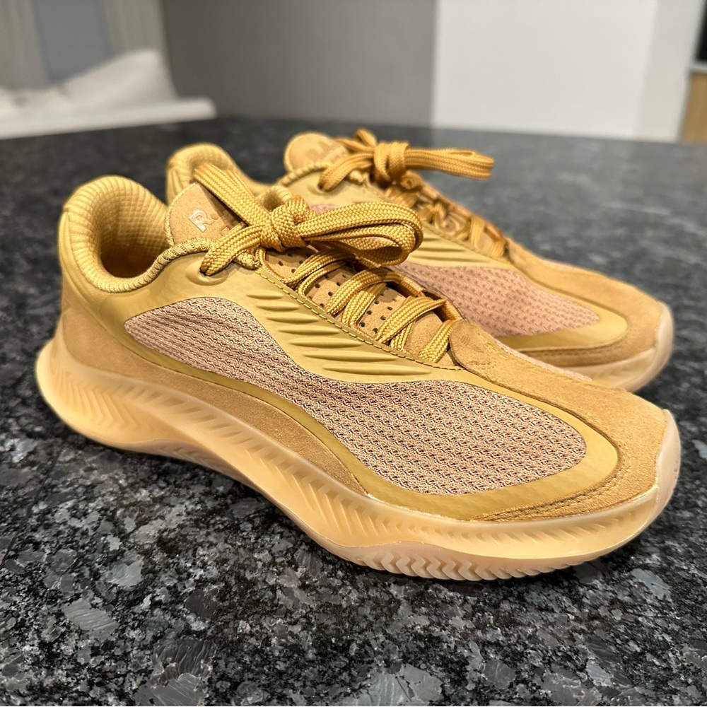 RAD Size 7 Shoes